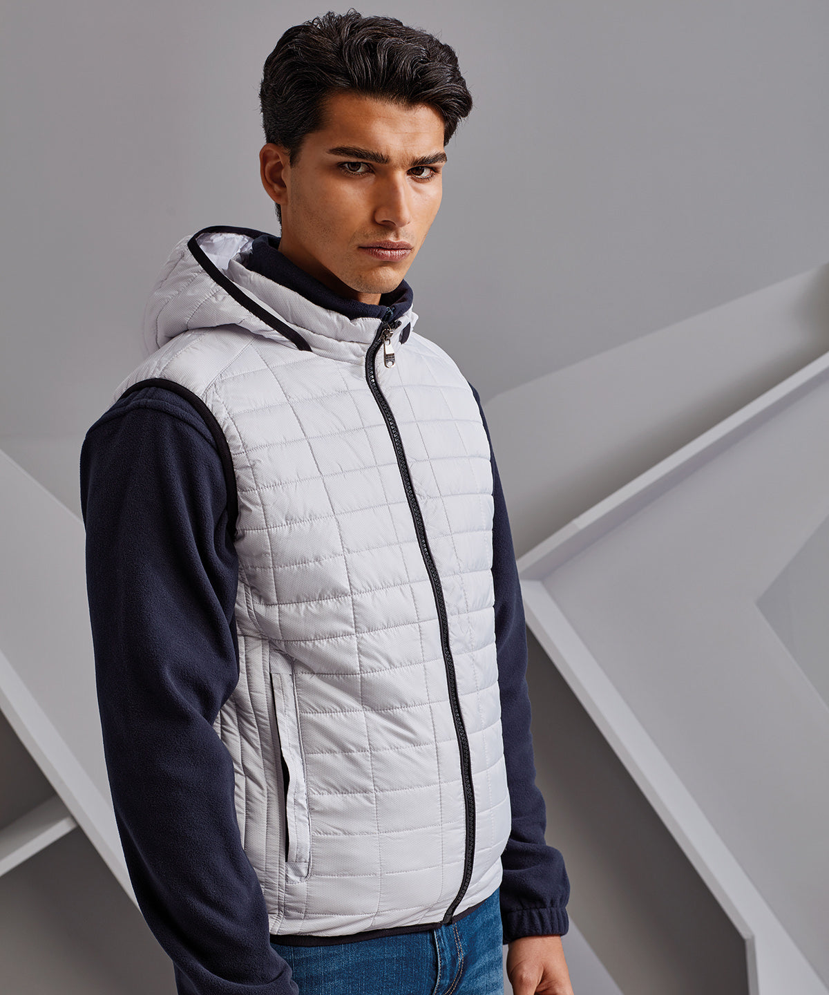 Honeycomb hooded gilet