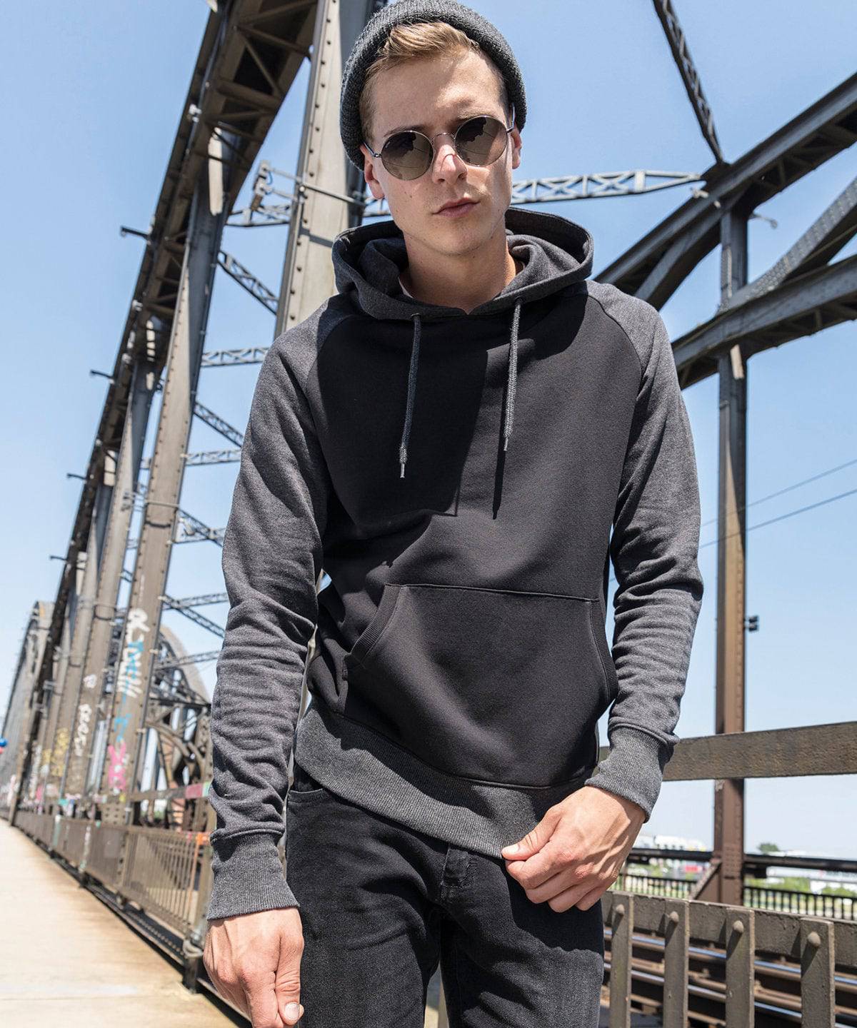 Black/Charcoal - Raglan hoodie