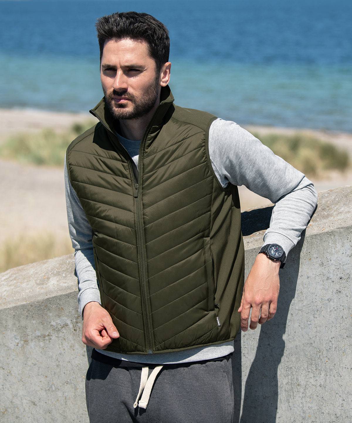 Olive - Benton – versatile hybrid vest